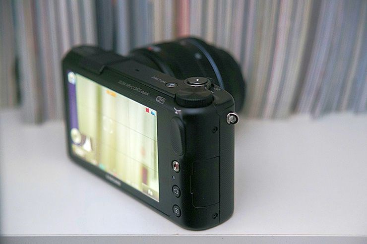 Samsung NX2000_1 (5).jpg